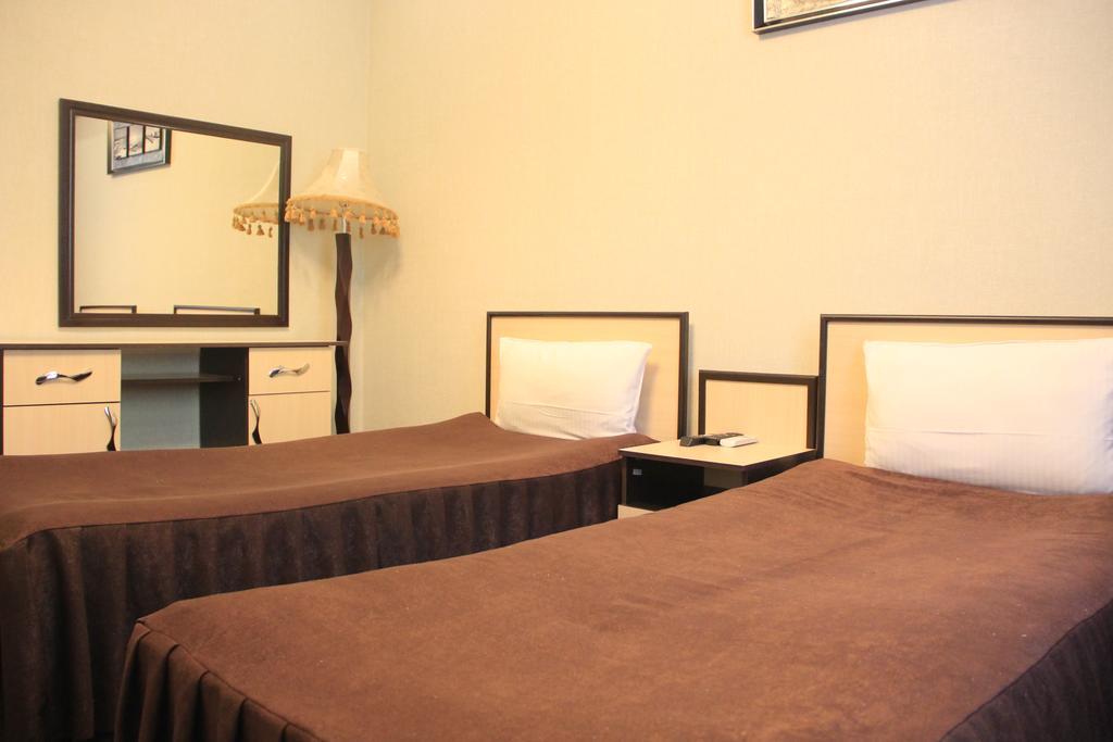 Izum Hotel Oš Esterno foto